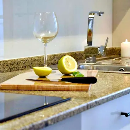 Apartmán Moderno Y Acogedor A 3 Min De La Playa,