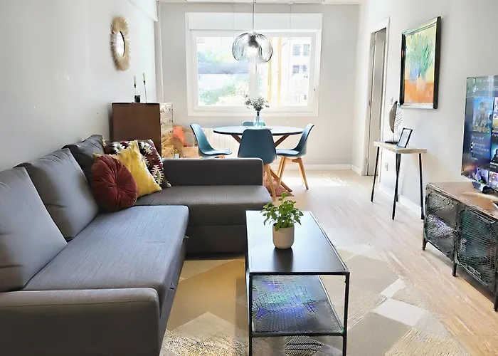 Moderno Y Acogedor A 3 Min De La Playa, Appartamento Baiona